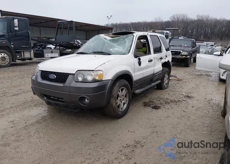 2005 Ford Escape Xlt из США, поврежденный, VIN 1FMYU03165KD62899